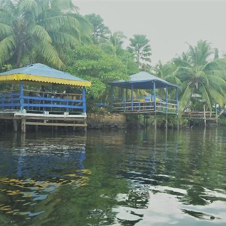 Aylos Bay Akosombo Bagian luar foto