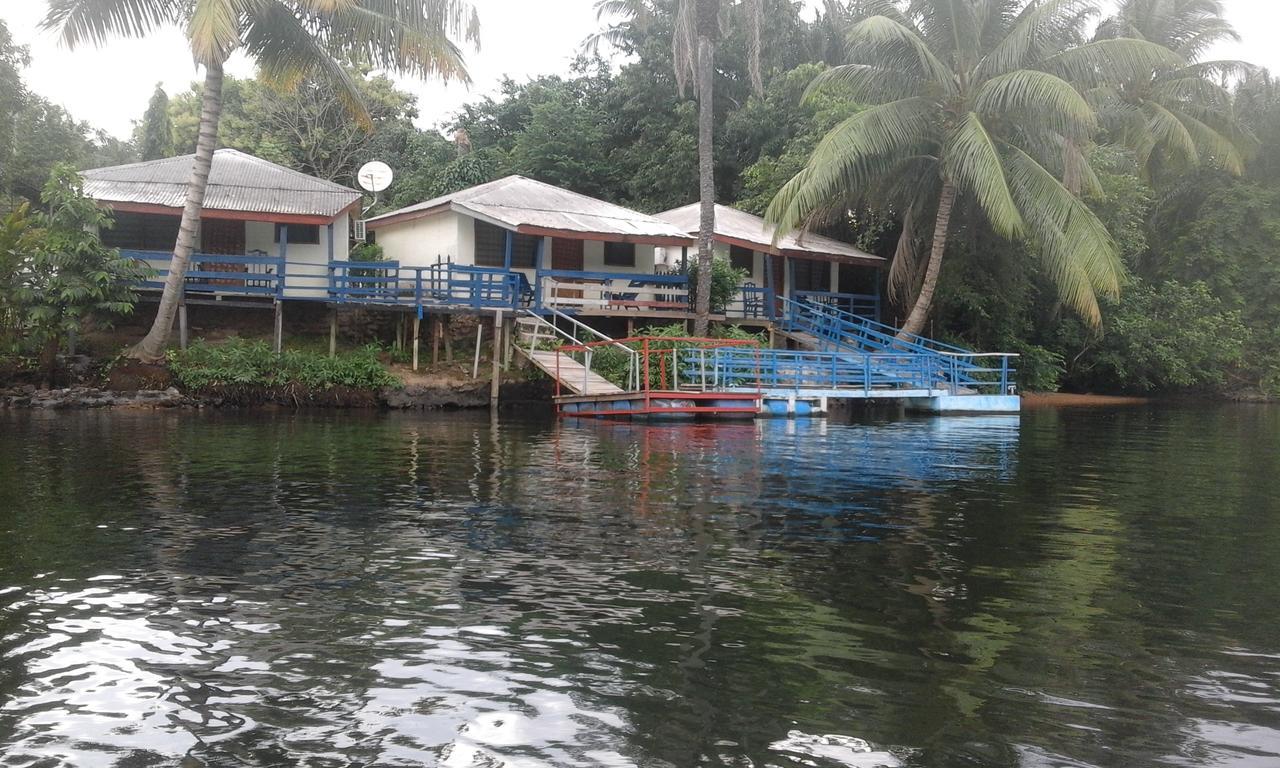Aylos Bay Akosombo Bagian luar foto