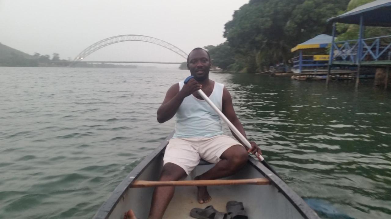 Aylos Bay Akosombo Bagian luar foto
